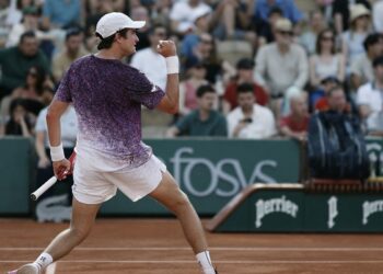 João Fonseca estreia com vitória no torneio de Roland Garros