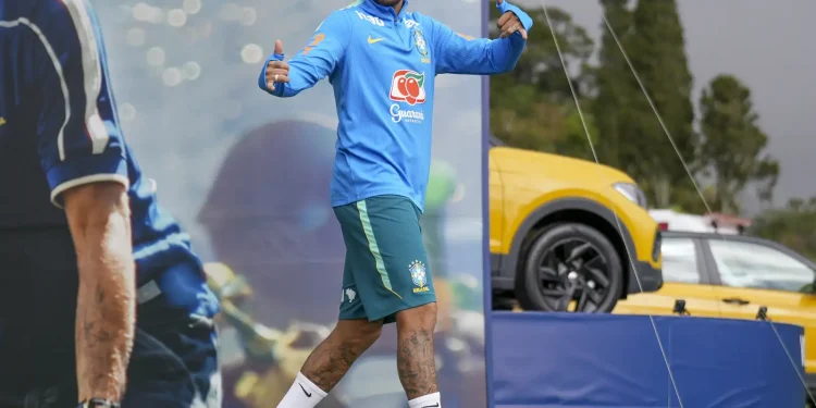 Neymar não viaja com seleção para Cleveland; segue em tratamento